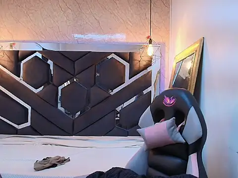 Snapshot of cataleya_sambrano chatting on November 19, 11:10 am cataleya sambrano online show from November 19, 11:10 am