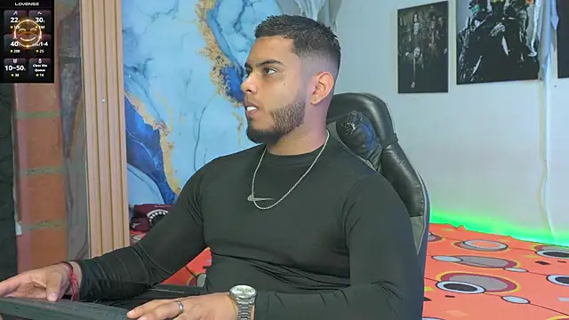 Tiler wolker online show from November 25, 2:44 am