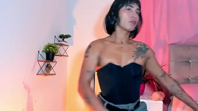 nahomi28  online show from October 31, 3:13 pm