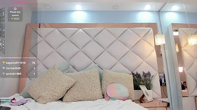 naomy sexy  online show from June 5, 6:52 am