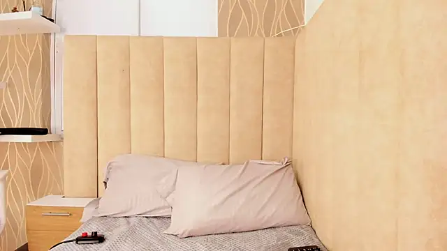 Snapshot of NhoanBrunette chatting on November 28, 12:30 pm NhoanBrunette online show from November 28, 12:30 pm