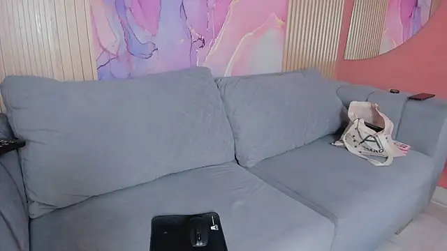 Snapshot of NhoanBrunette chatting on December 15, 12:53 pm NhoanBrunette online show from December 15, 12:53 pm