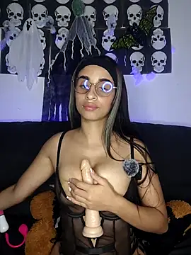 RosyDarck online show from October 28, 3:21 am