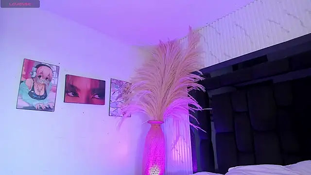 JanneBlossom  online show from July 17, 7:52 pm