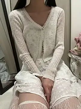 Snapshot of miku_pipipi chatting on November 27, 7:27 pm miku pipipi online show from November 27, 7:27 pm