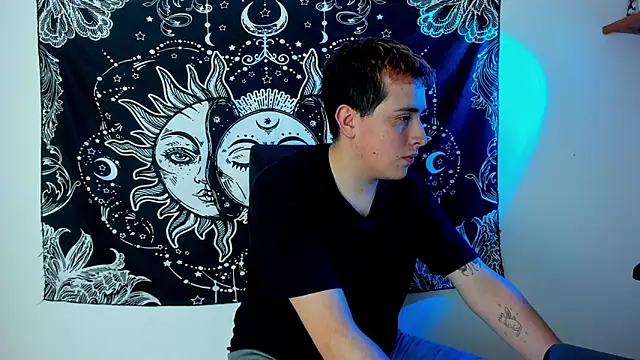 Snapshot of Sam_Rush chatting on November 6, 2:23 am Sam Rush online show from November 6, 2:23 am