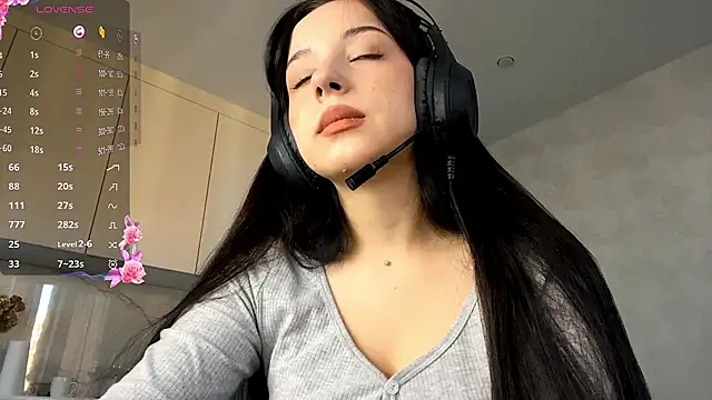 AngilaDoyal online show from December 16, 5:23 am