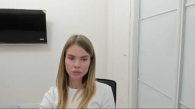 LinaBey online show from October 26, 4:13 pm