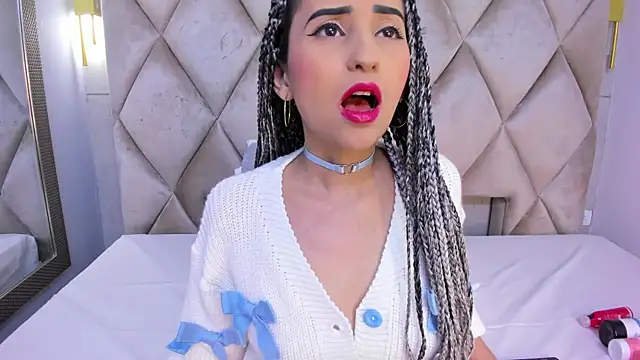 violett rabbit  online show from November 20, 8:30 pm