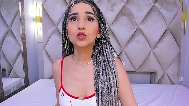 violett rabbit  online show from January 7, 8:22 pm