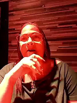 Snapshot of Angie_milf50 chatting on June 20, 5:32 am Angie milf50 online show from June 20, 5:32 am