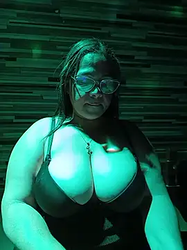 Snapshot of Angie_milf50 chatting on August 9, 5:01 am Angie milf50 online show from August 9, 5:01 am