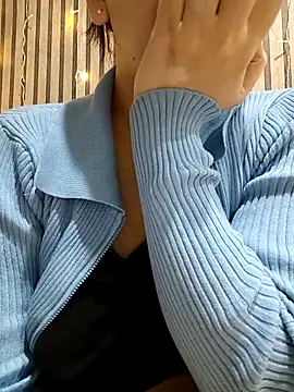 Emily  love online show from November 25, 2:44 am