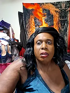 Snapshot of veronicasteel73 chatting on November 23, 2:28 pm veronicasteel73 online show from November 23, 2:28 pm