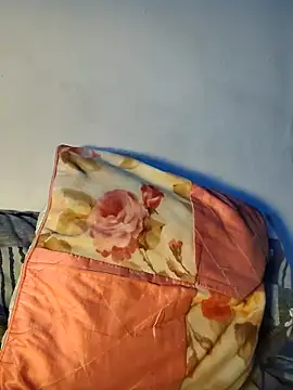 Hot-Rubyy online show from December 21, 7:48 am