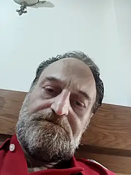 Snapshot of uncutdad73 chatting on October 26, 1:50 pm uncutdad73 online show from October 26, 1:50 pm