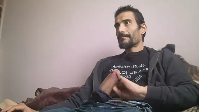 Snapshot of Ash59055 chatting on November 26, 12:39 pm Ash59055 online show from November 26, 12:39 pm