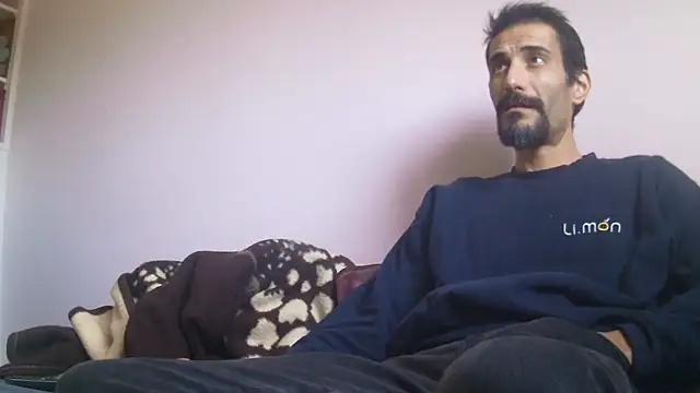 Snapshot of Ash59055 chatting on December 1, 12:21 pm Ash59055 online show from December 1, 12:21 pm