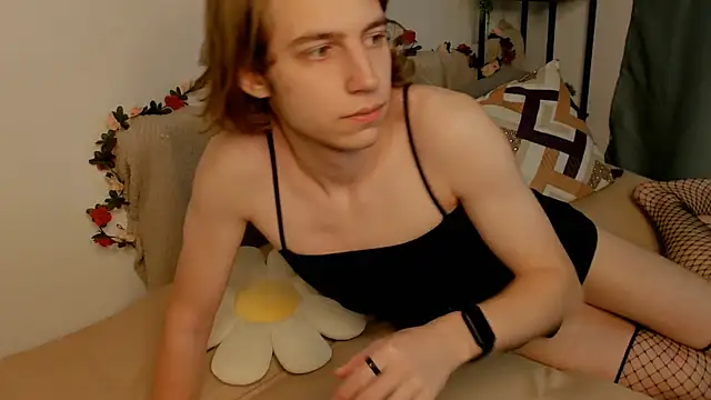 AvenGlow online show from February 6, 6:40 am