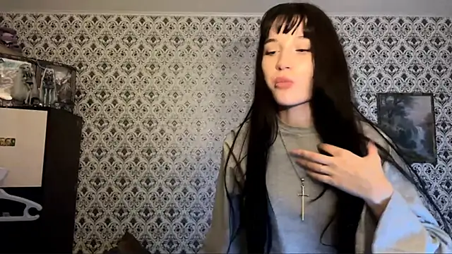 Snapshot of SofiaDreams09 chatting on October 31, 2:18 pm SofiaDreams09 online show from October 31, 2:18 pm