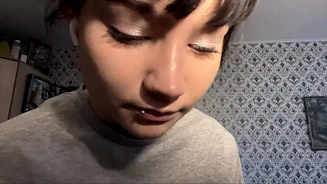 Snapshot of SofiaDreams09 chatting on November 12, 6:14 am SofiaDreams09 online show from November 12, 6:14 am