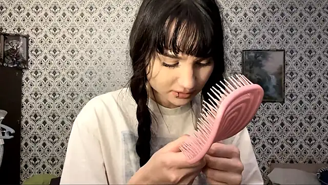 Snapshot of SofiaDreams09 chatting on November 28, 1:58 pm SofiaDreams09 online show from November 28, 1:58 pm