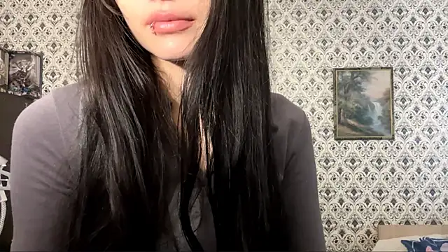 Snapshot of SofiaDreams09 chatting on December 3, 6:54 am SofiaDreams09 online show from December 3, 6:54 am