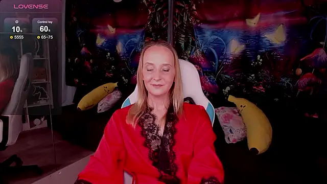 Snapshot of ScarlettPalmer chatting on March 14, 10:21 am ScarlettPalmer online show from March 14, 10:21 am