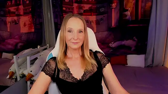 ScarlettPalmer online show from July 18, 9:57 am