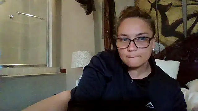 lilMissMarli online show from December 21, 9:38 am