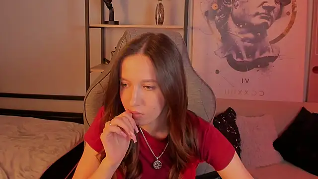 Snapshot of EmilyWade chatting on November 11, 1:22 pm EmilyWade online show from November 11, 1:22 pm