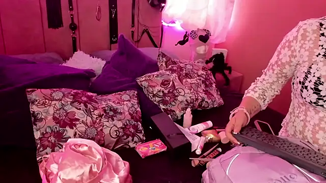 CleareRems online show from November 19, 12:16 pm