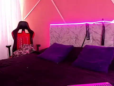 CleareRems online show from December 14, 1:16 pm