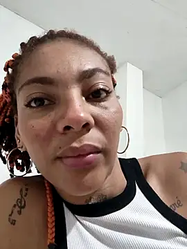 leona sumiza online show from October 28, 8:33 pm