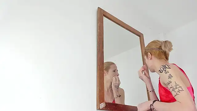 Snapshot of natacha_ferrer1 chatting on November 28, 11:35 am natacha ferrer1 online show from November 28, 11:35 am