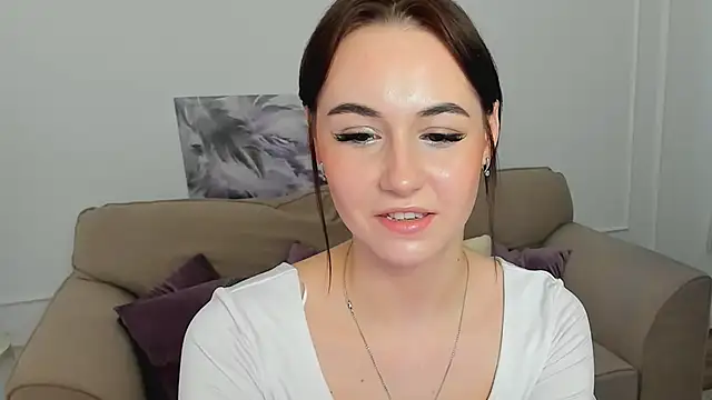 Snapshot of MakeYoueHappy chatting on November 23, 12:05 pm MakeYoueHappy online show from November 23, 12:05 pm