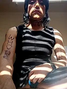 Snapshot of ArtesianSunset53 chatting on November 3, 7:04 pm ArtesianSunset53 online show from November 3, 7:04 pm