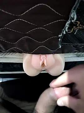 Renatomendes07H online show from March 26, 11:10 pm