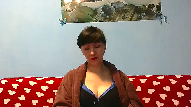 Snapshot of IffetLove42 chatting on April 10, 6:34 pm IffetLove42 online show from April 10, 6:34 pm