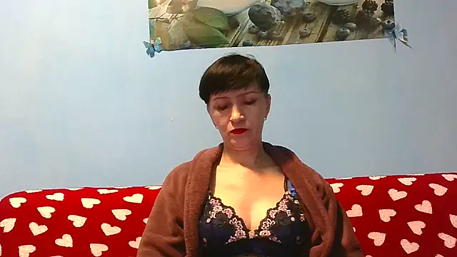 Snapshot of IffetLove42 chatting on April 12, 7:30 pm IffetLove42 online show from April 12, 7:30 pm
