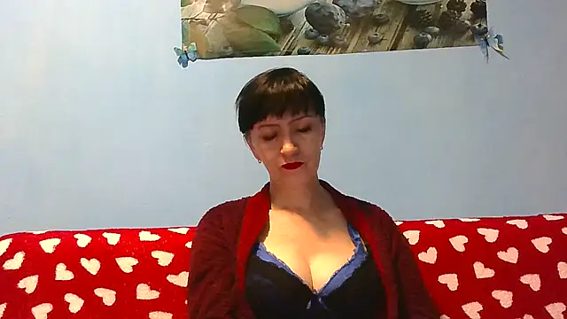 Snapshot of IffetLove42 chatting on April 18, 8:09 pm IffetLove42 online show from April 18, 8:09 pm