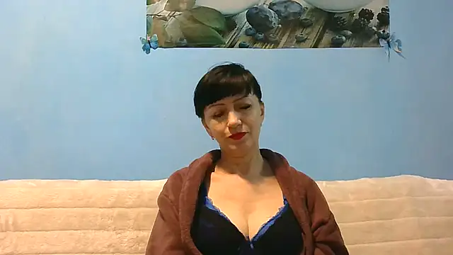 Snapshot of IffetLove42 chatting on May 16, 10:36 am IffetLove42 online show from May 16, 10:36 am