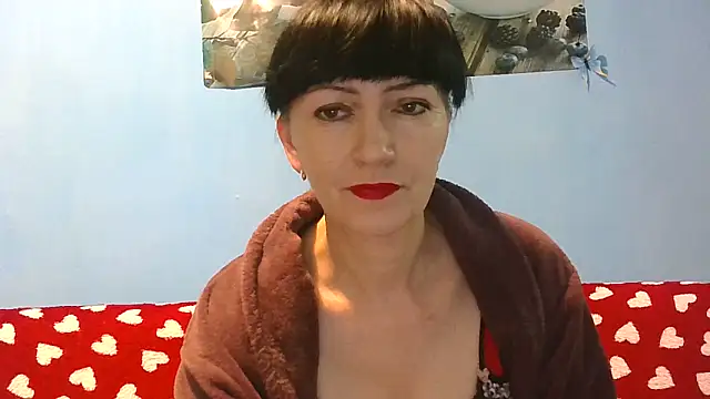 Snapshot of IffetLove42 chatting on June 8, 8:48 am IffetLove42 online show from June 8, 8:48 am