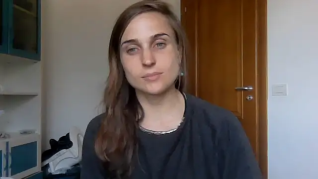 Snapshot of SinnEmily chatting on April 10, 12:54 pm SinnEmily online show from April 10, 12:54 pm