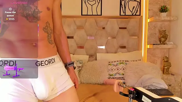 Snapshot of Andrew_Haalls chatting on November 3, 9:05 pm Andrew Haalls online show from November 3, 9:05 pm