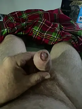 Ilovemilf1 online show from March 9, 4:55 pm