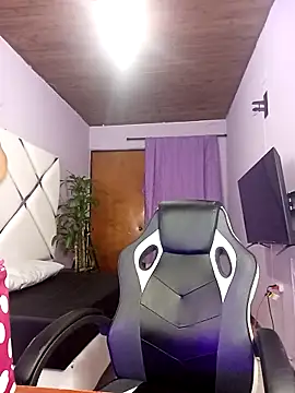 Snapshot of SweetPetiite chatting on November 1, 12:29 pm SweetPetiite online show from November 1, 12:29 pm