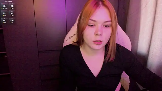 sophia lix online show from June 3, 10:51 am