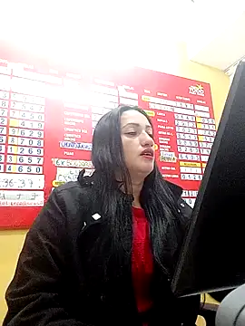 Danaluna online show from November 14, 9:35 pm