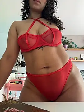 Snapshot of SugarTroubl33 chatting on February 18, 2:02 pm SugarTroubl33 online show from February 18, 2:02 pm
